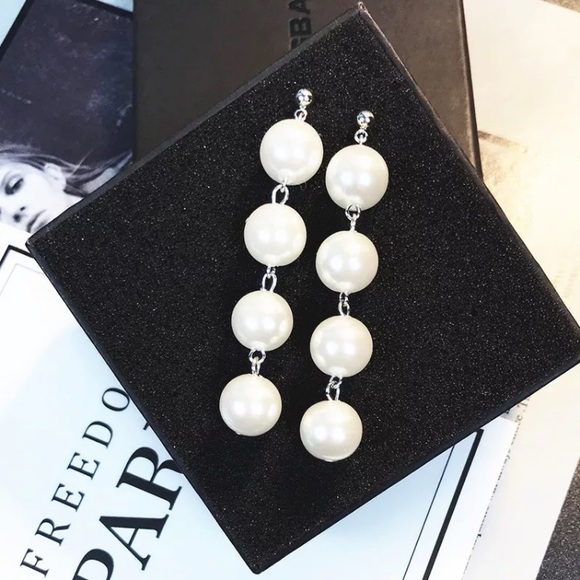 Pearl Drop Earrings ❤️ - Picture 3 of 5
